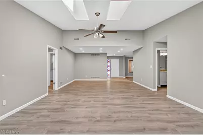 139 Mulberry Lane, Munroe Falls, OH 44262 - Photo 5