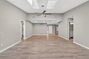 139 Mulberry Ln, Munroe Falls, OH 44262 - Photo 5