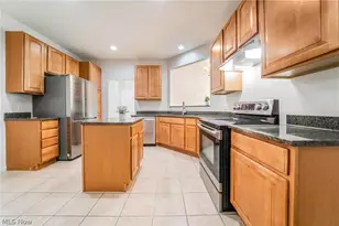 4977 Lake View Dr, Peninsula, OH 44264 - Photo 13