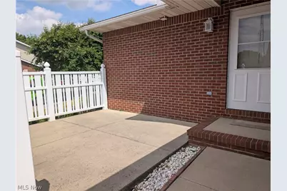 202 Greenbriar Lane, Dalton, OH 44618 - Photo 3