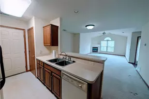 202 Greenbriar Ln, Dalton, OH 44618 - Photo 9