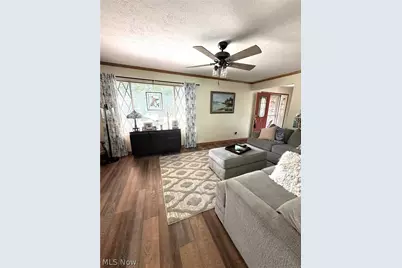 812 Brentwood Drive, Belpre, OH 45714 - Photo 5