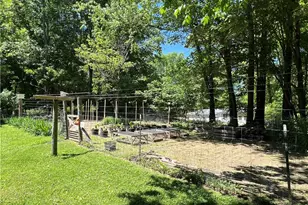 1631 W Buckhorn Dr, Millersburg, OH 44654 - Photo 13