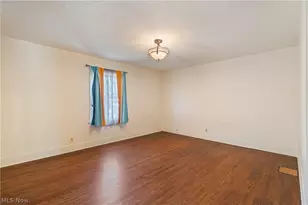 1274 Woodland Ave NW, Canton, OH 44703 - Photo 17
