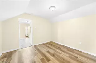 3020 W 47th St, Loveland, OH 44102 - Photo 5
