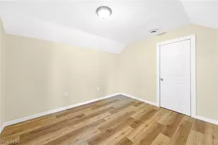 3020 W 47th St, Loveland, OH 44102 - Photo 5