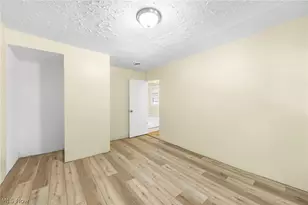 3020 W 47th St, Loveland, OH 44102 - Photo 9