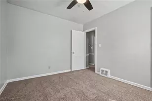 1711 Thornapple Ave, Akron, OH 44301 - Photo 19
