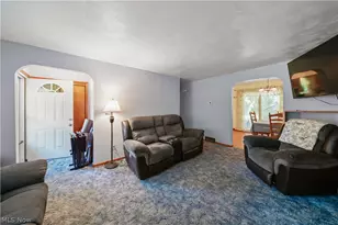 9621 Wolfe Rd, Windham, OH 44288 - Photo 13