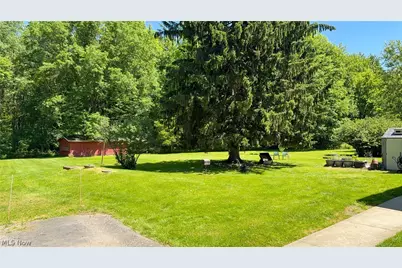 9621 Wolfe Road, Windham, OH 44288 - Photo 29