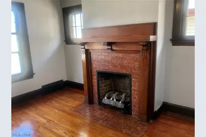 9211 Clifton Boulevard #up, Loveland, OH 44102 - Photo 13