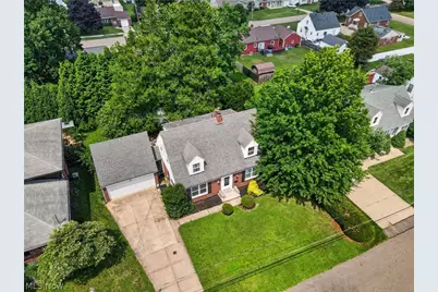 683 E Ford Avenue, Barberton, OH 44203 - Photo 7