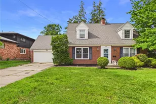 683 E Ford Ave, Barberton, OH 44203 - Photo 1