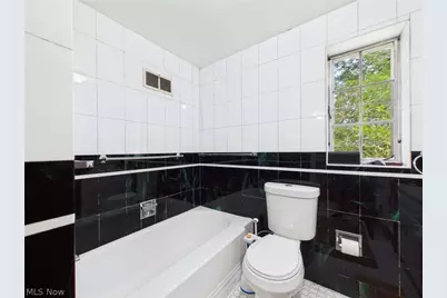 683 E Ford Avenue, Barberton, OH 44203 - Photo 23