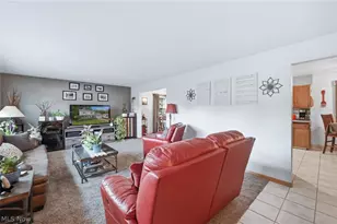 934 Larkridge Ave, Youngstown, OH 44512 - Photo 7