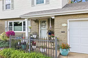 934 Larkridge Ave, Youngstown, OH 44512 - Photo 3