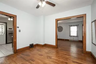 2083 Chesterland Ave, Oakwood, OH 44107 - Photo 11