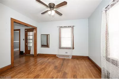 2083 Chesterland Avenue, Oakwood, OH 44107 - Photo 15