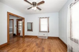 2083 Chesterland Ave, Oakwood, OH 44107 - Photo 15