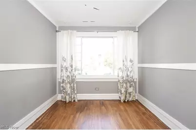 2083 Chesterland Avenue, Oakwood, OH 44107 - Photo 9