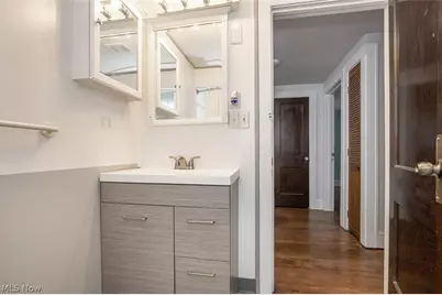 2083 Chesterland Avenue, Oakwood, OH 44107 - Photo 19