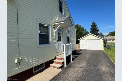 145 Anna Avenue NW, Canton, OH 44708 - Photo 3