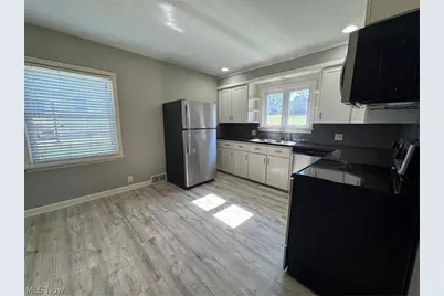 145 Anna Avenue NW, Canton, OH 44708 - Photo 7