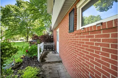 4005 Selnik Road, Kent, OH 44240 - Photo 5