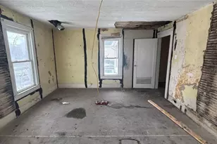 756 Brown St, Akron, OH 44311 - Photo 21