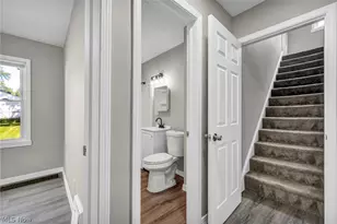 1291 Hardesty Blvd, Akron, OH 44320 - Photo 11