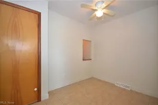 625 Hillman Rd, Akron, OH 44312 - Photo 13