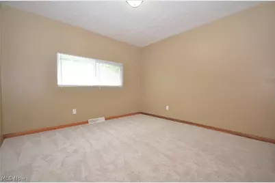 625 Hillman Road, Akron, OH 44312 - Photo 17