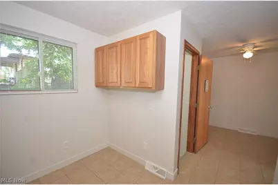 625 Hillman Road, Akron, OH 44312 - Photo 11