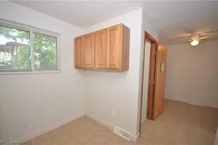 625 Hillman Rd, Akron, OH 44312 - Photo 11