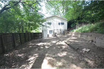625 Hillman Road, Akron, OH 44312 - Photo 35