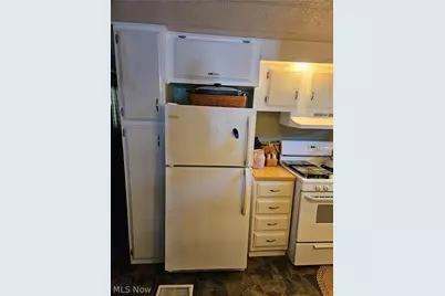 1243 Los Angeles Boulevard NW, North Canton, OH 44720 - Photo 5