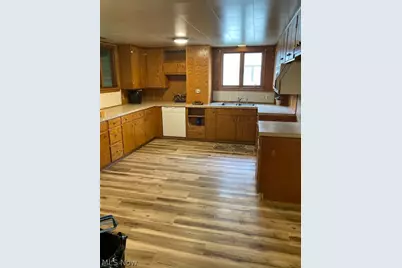 1906 E High Avenue, New Philadelphia, OH 44663 - Photo 15