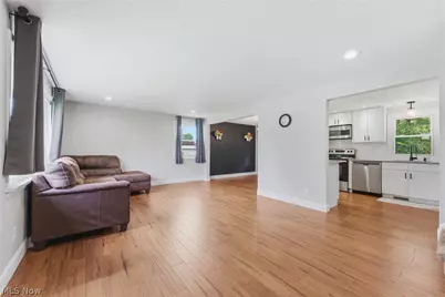 6006 Lake O Springs Avenue NW, Canton, OH 44718 - Photo 9