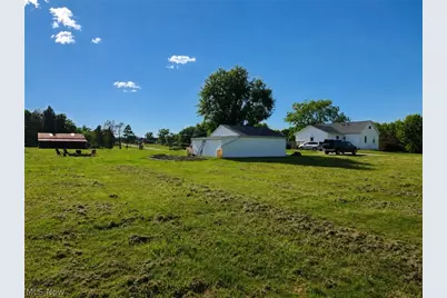 8942 Edison Street NE, Louisville, OH 44641 - Photo 31