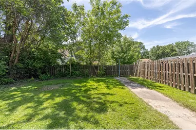 1926 Nichols Avenue, Lorain, OH 44053 - Photo 27
