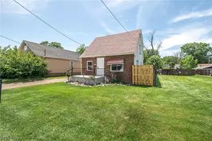 1926 Nichols Ave, Lorain, OH 44053 - Photo 3