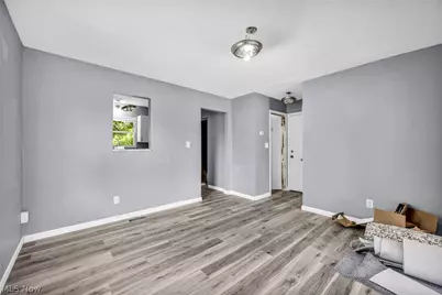 11219 Hopkins Avenue, Loveland, OH 44108 - Photo 17