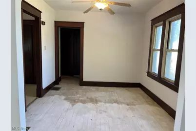 363 Spring Street, Struthers, OH 44471 - Photo 9