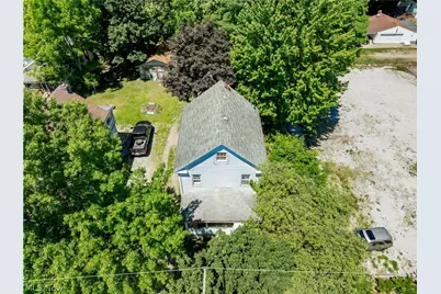 1223 W Wilbeth Road, Akron, OH 44314 - Photo 7