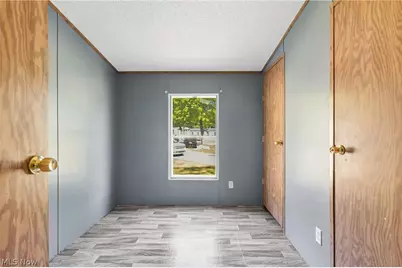 3354 Hilton Street NW #4, Massillon, OH 44646 - Photo 5