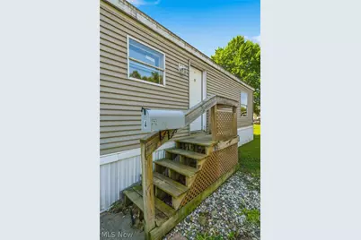 3354 Hilton Street NW #4, Massillon, OH 44646 - Photo 13