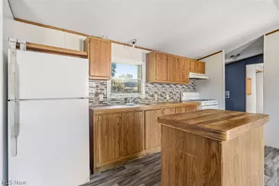 3354 Hilton Street NW #4, Massillon, OH 44646 - Photo 9