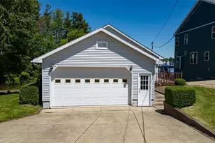 654 Pine Dr, Lake Milton, OH 44429 - Photo 11