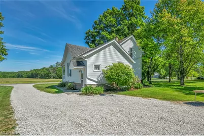 9598 Quarry Road, South Amherst, OH 44001 - Photo 7