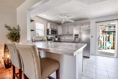 895 Brittney Court, Willowick, OH 44095 - Photo 5